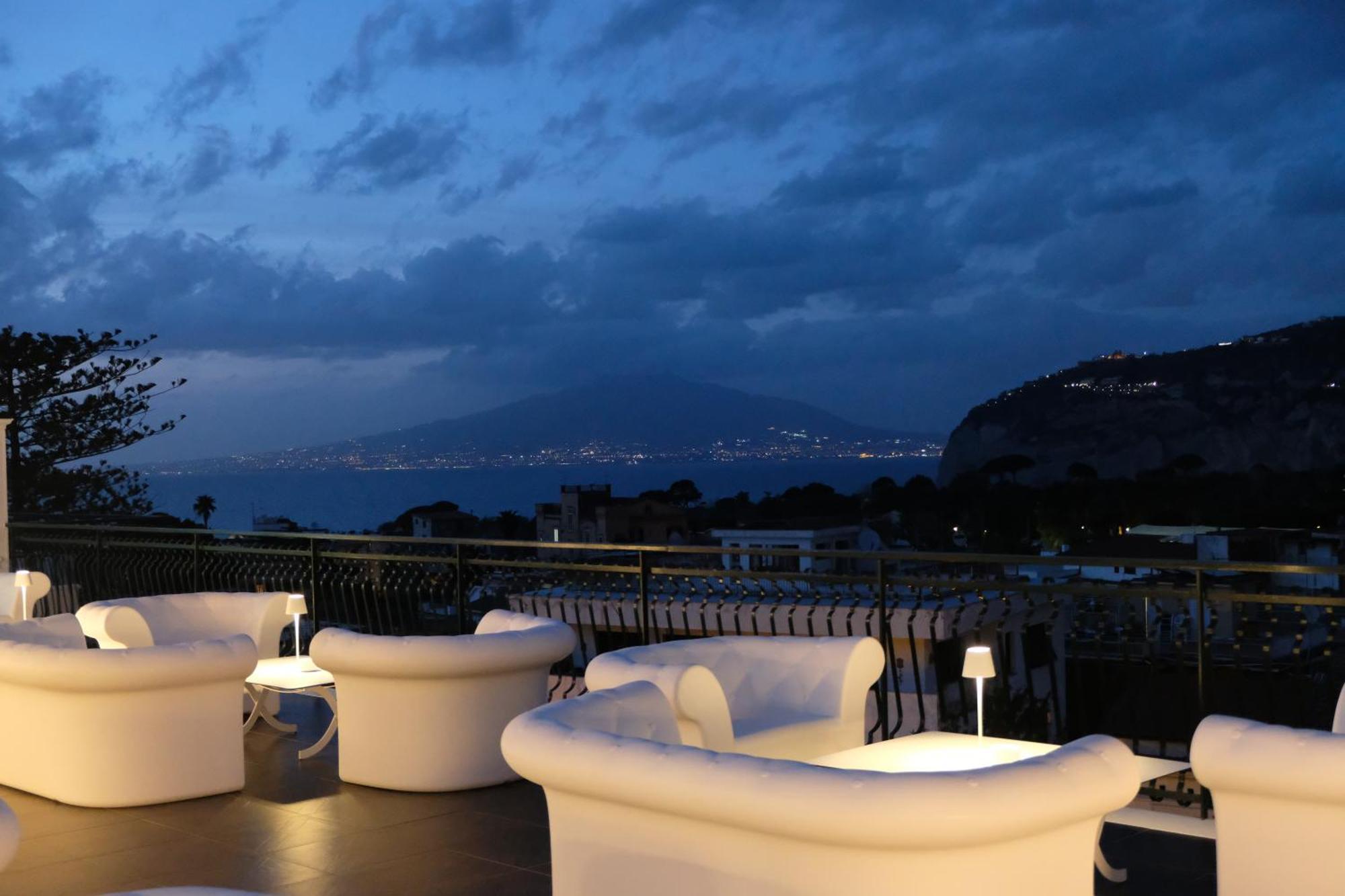 Majestic Palace Hotel 4*