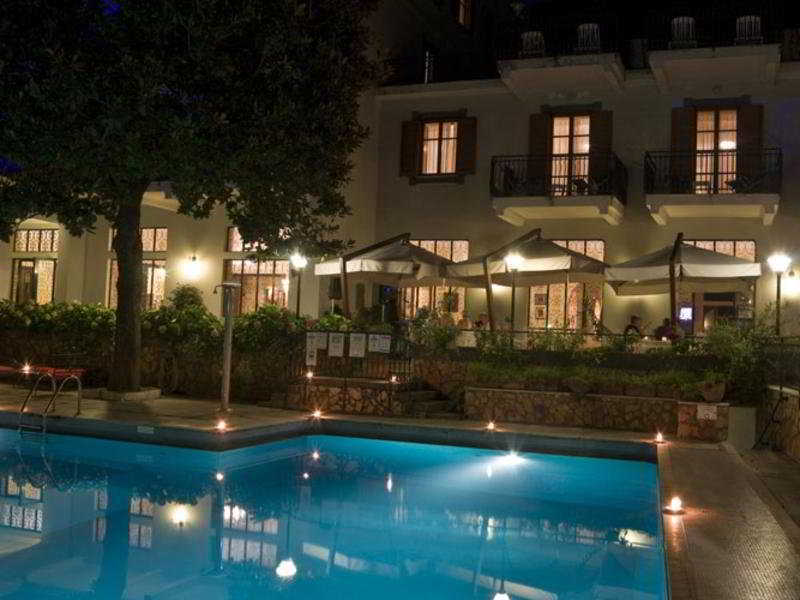 Majestic Palace Hotel